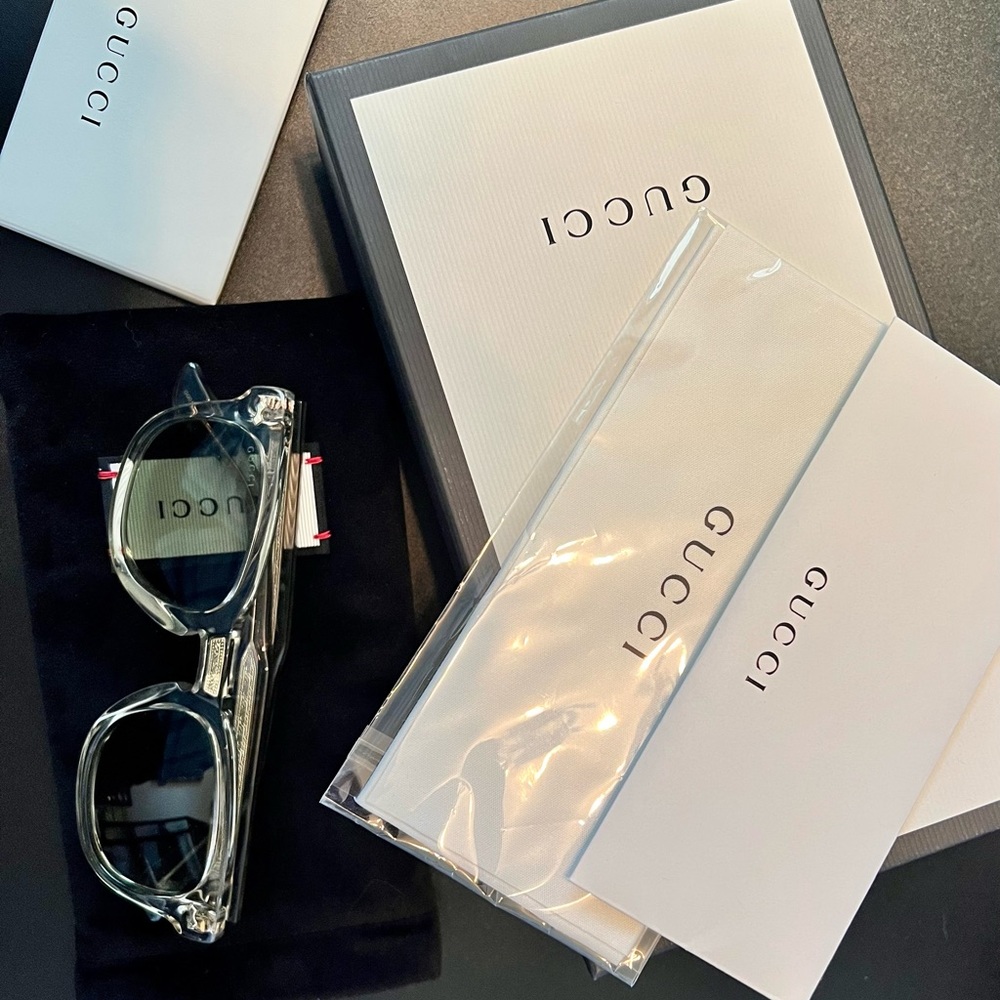 AUTHENTIC GUCCI GOLD AND CLEAR SUNGLASSES - Picture 4 of 6